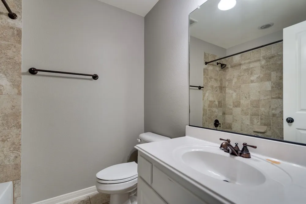 5000 Dickens Lane Carrollton, TX 75010