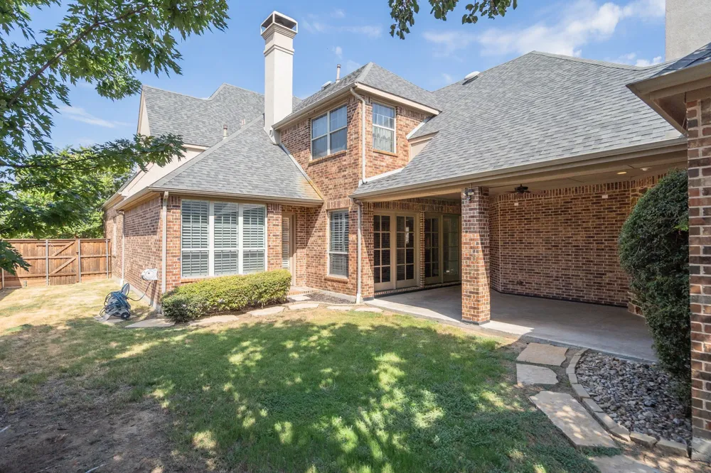 5000 Dickens Lane Carrollton, TX 75010