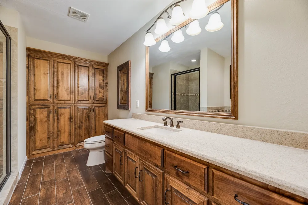 763 Moore Road Mansfield, TX 76063