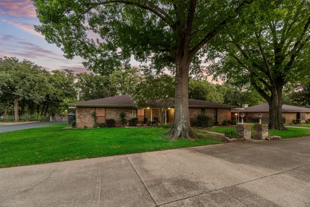 763 Moore Road Mansfield, TX 76063
