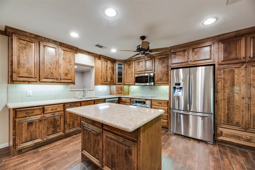 763 Moore Road Mansfield, TX 76063