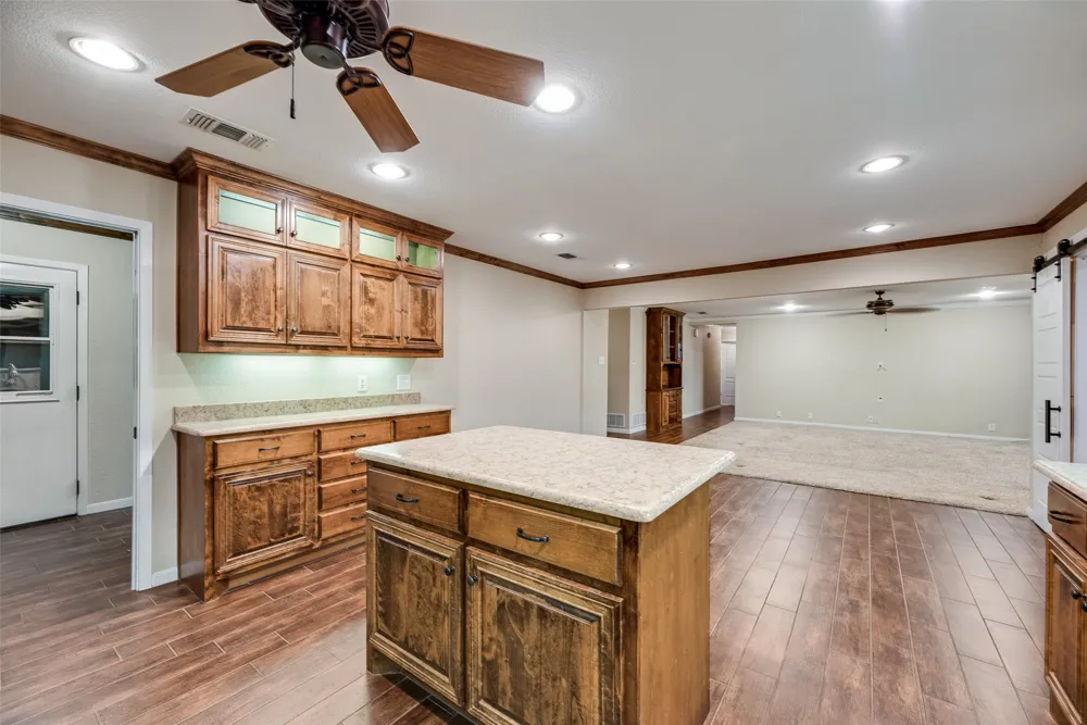 763 Moore Road Mansfield, TX 76063
