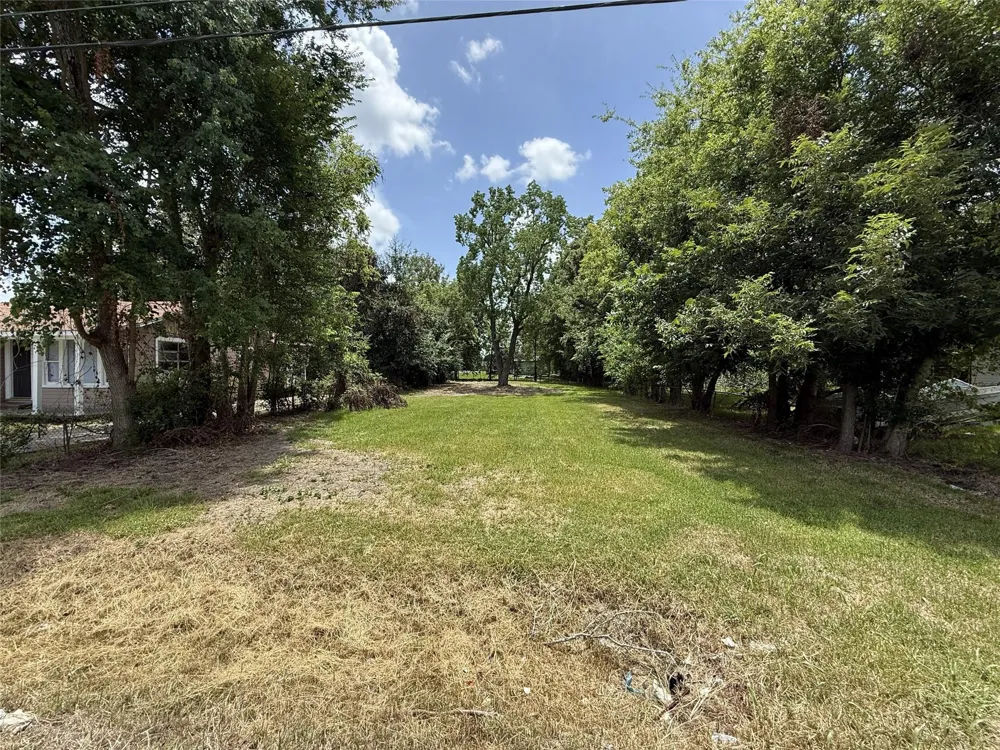3147 Waverly Street Beaumont, TX 77705