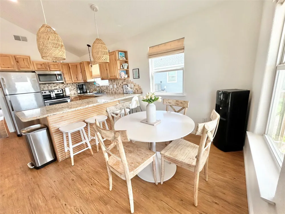 753 Bluewater Highway Surfside Beach, TX 77541