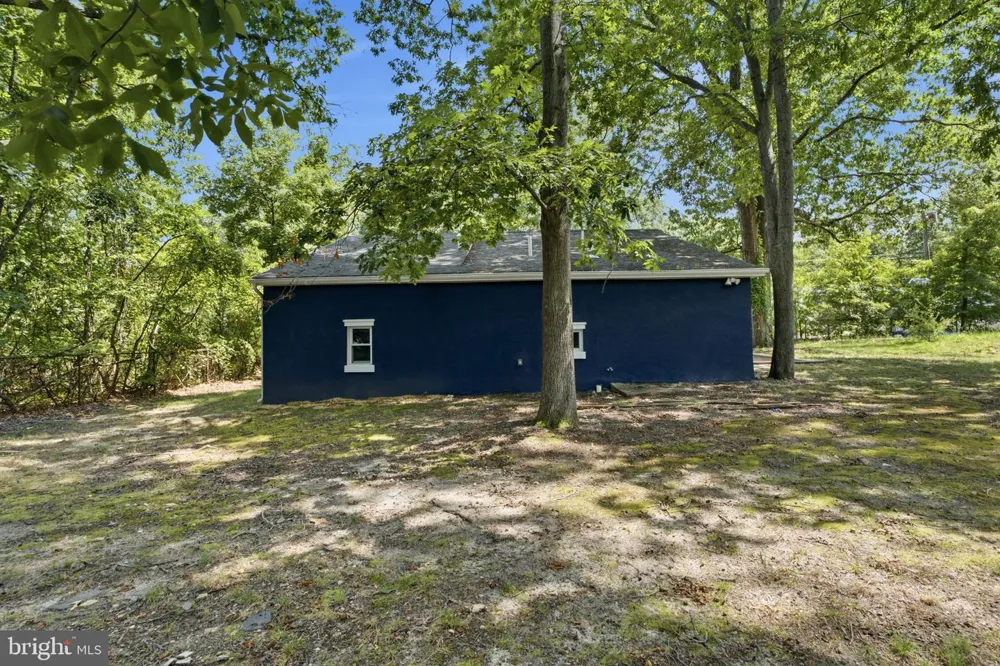 1419 VICTORY AVENUE Williamstown, NJ 08094