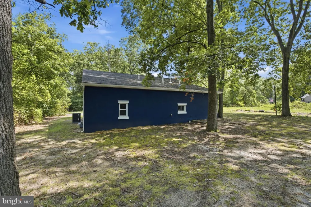 1419 VICTORY AVENUE Williamstown, NJ 08094