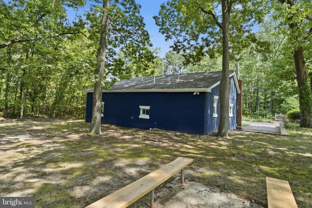1419 VICTORY AVENUE Williamstown, NJ 08094