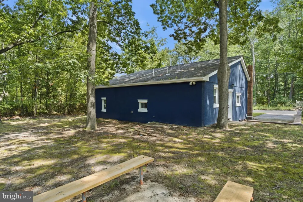 1419 VICTORY AVENUE Williamstown, NJ 08094