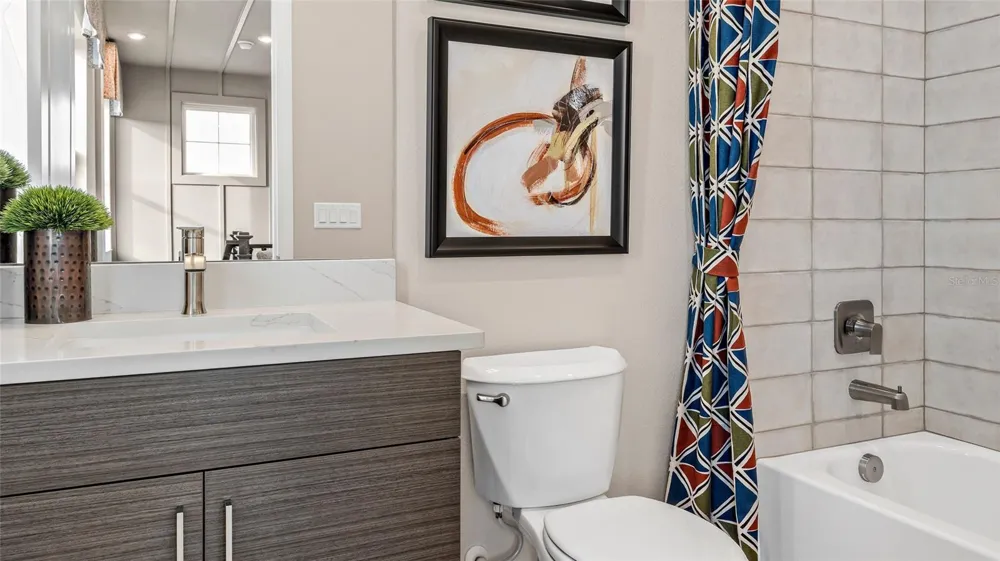 533 HAMMOCK OAKS BOULEVARD Lady Lake, FL 32159