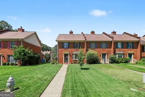 6139 Winfield CT