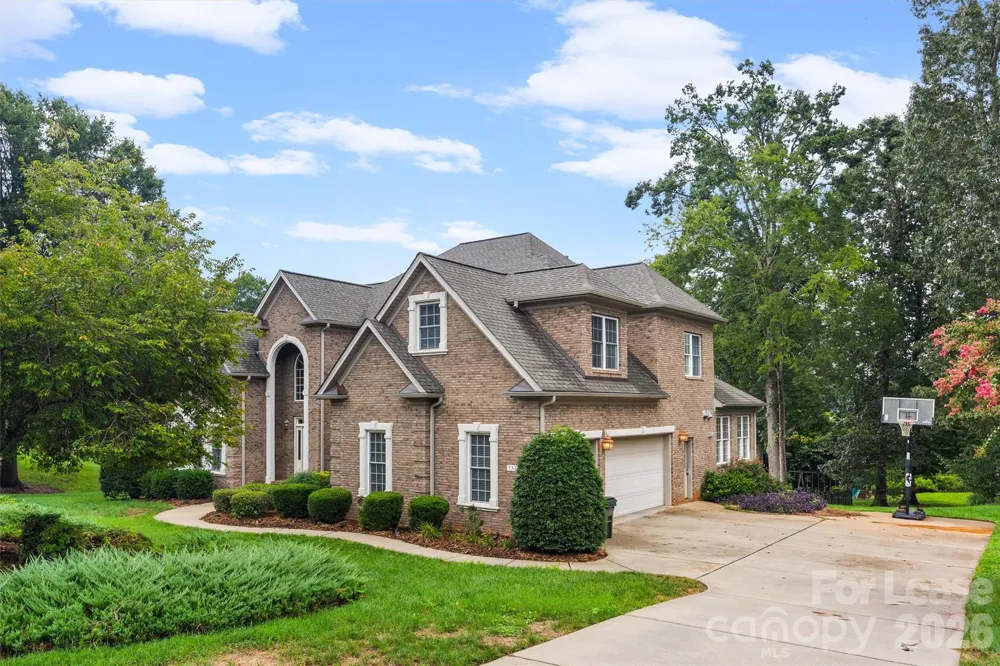 334 Stone Cliff Lane Clover, SC 29710