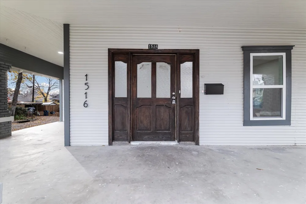 1516 S Adams Street Fort Worth, TX 76104