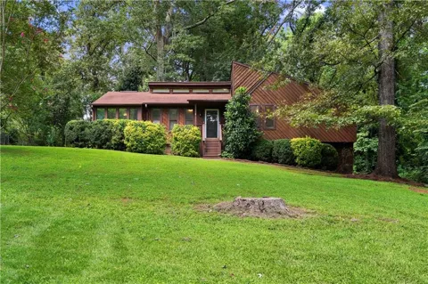 2656 Royal Oak Court