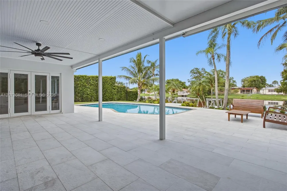 1721 NW 114th Ave Pembroke Pines, FL 33026