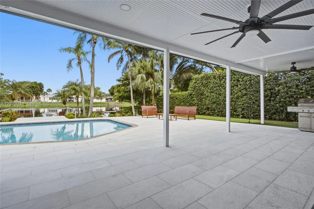 1721 NW 114th Ave Pembroke Pines, FL 33026