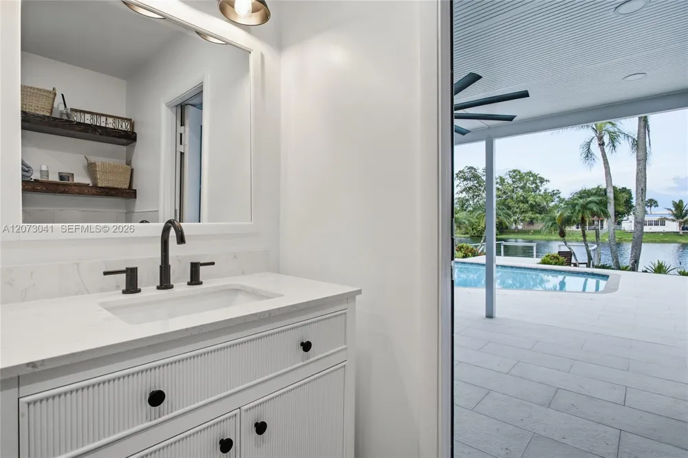 1721 NW 114th Ave Pembroke Pines, FL 33026