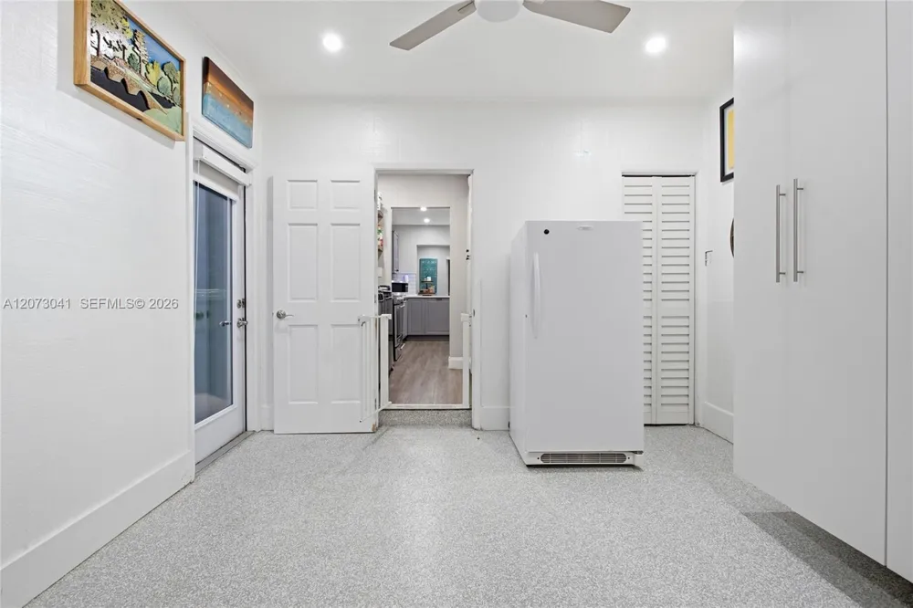 1721 NW 114th Ave Pembroke Pines, FL 33026