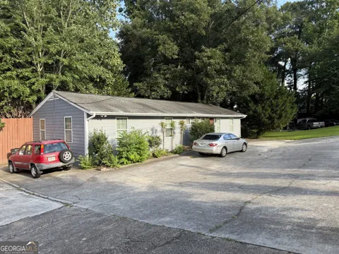 3139 Shallowford RD