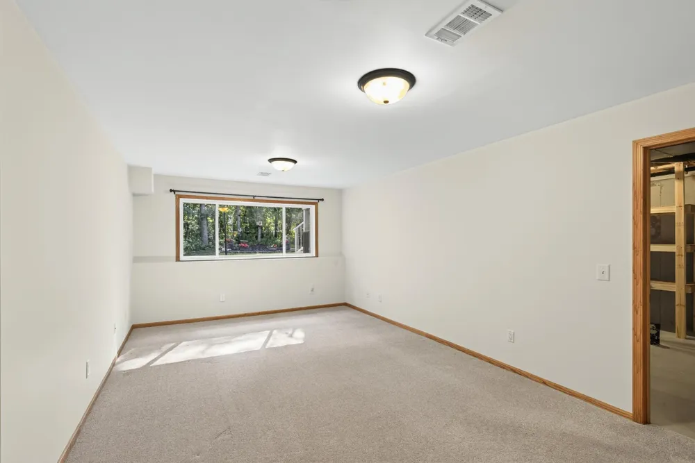 14885 Sumter Avenue Savage, MN 55378