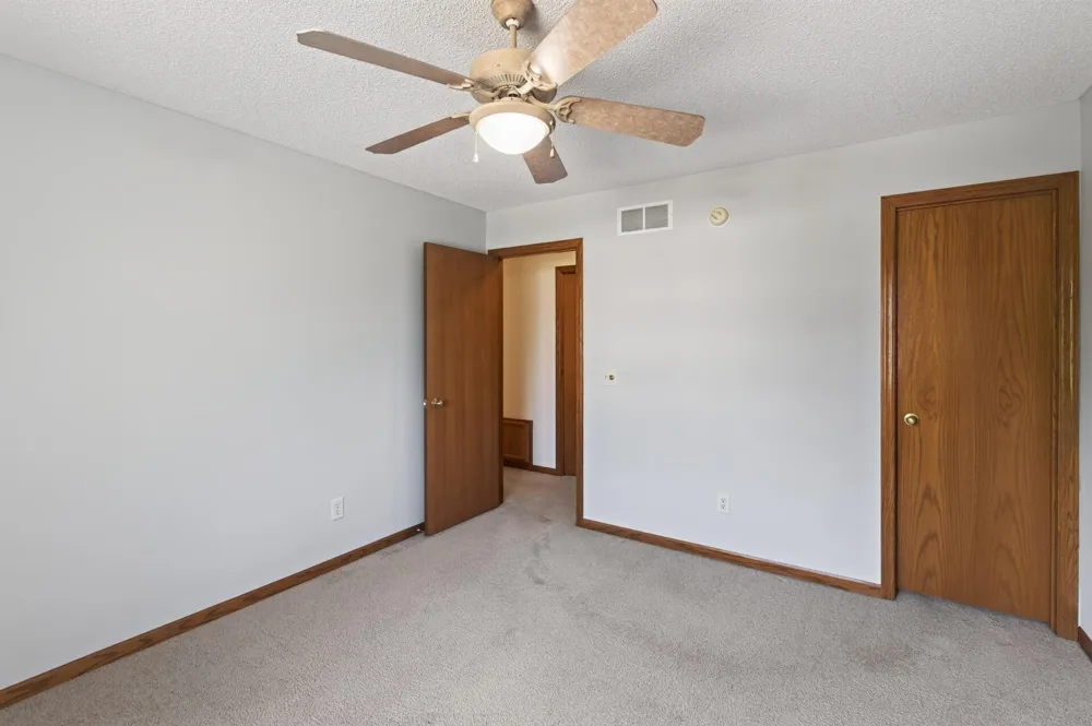 14885 Sumter Avenue Savage, MN 55378