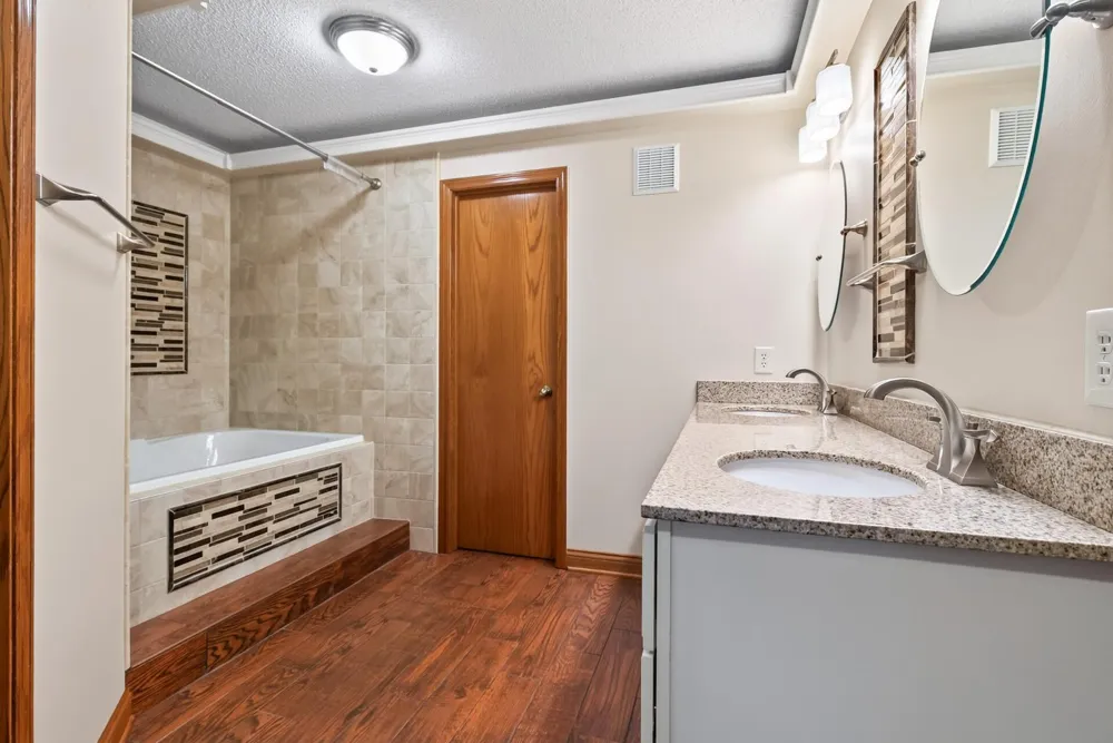 14885 Sumter Avenue Savage, MN 55378