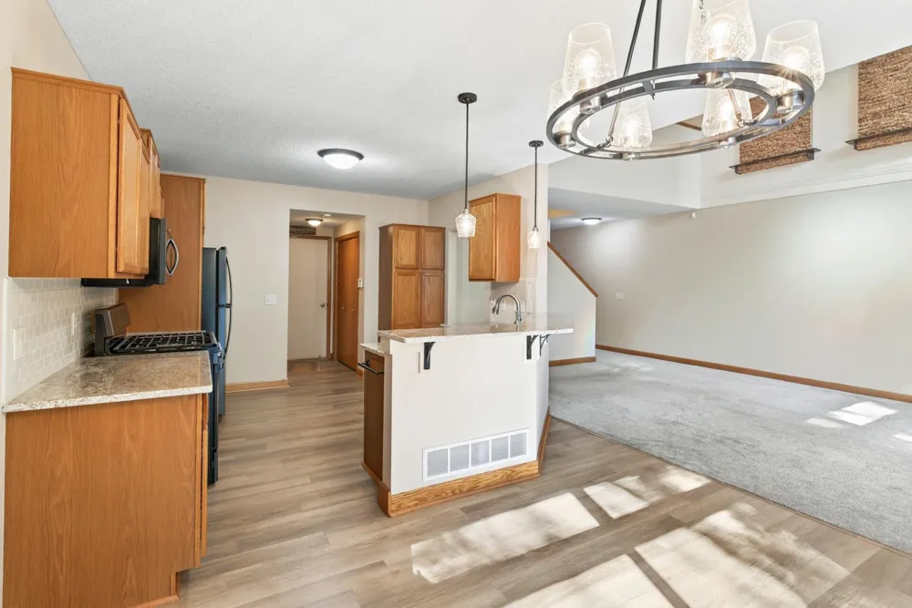 14885 Sumter Avenue Savage, MN 55378