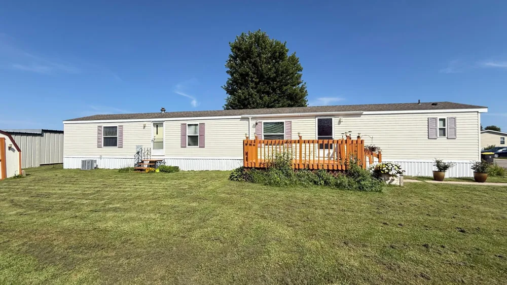 2062 Morgan Way North Mankato, MN 56003