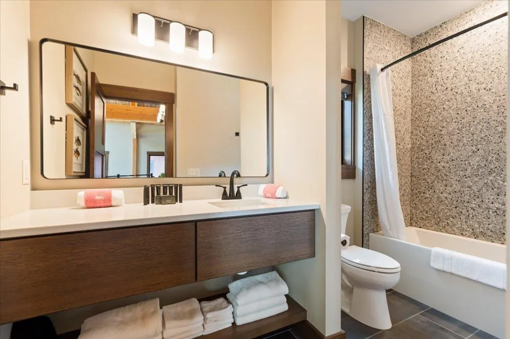 Cragun's Hillside #705 6 Bdrm Cronobles Court East Gull Lake, MN 56401