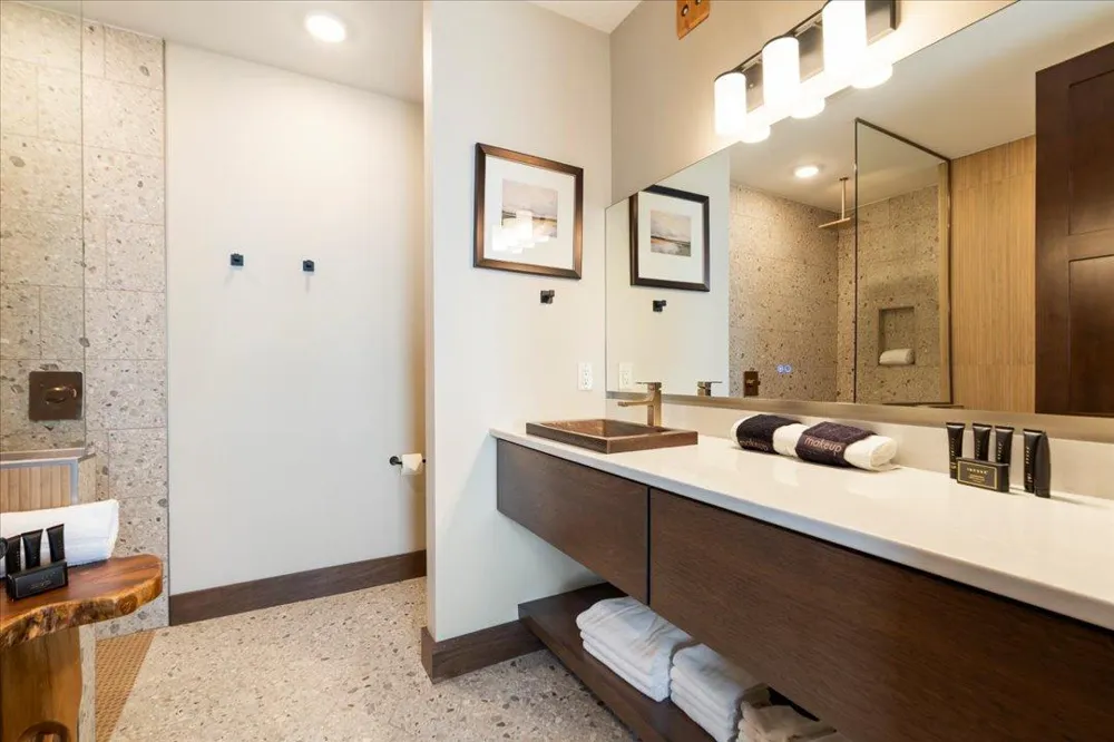 Cragun's Hillside #705 6 Bdrm Cronobles Court East Gull Lake, MN 56401