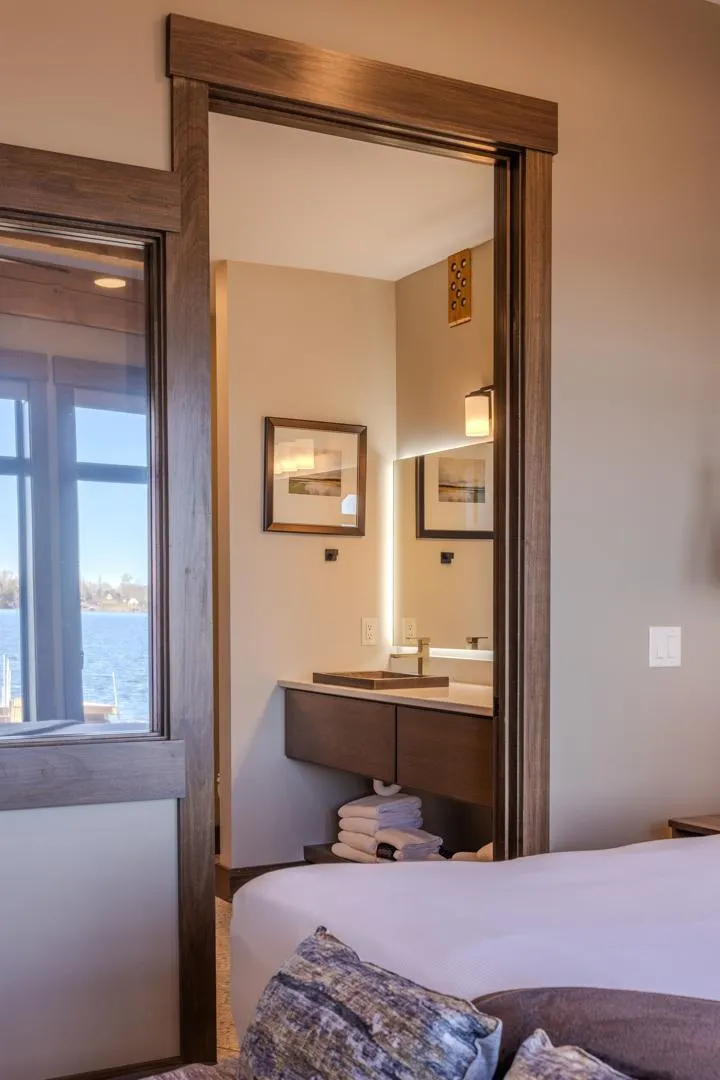 Cragun's Hillside #705 6 Bdrm Cronobles Court East Gull Lake, MN 56401