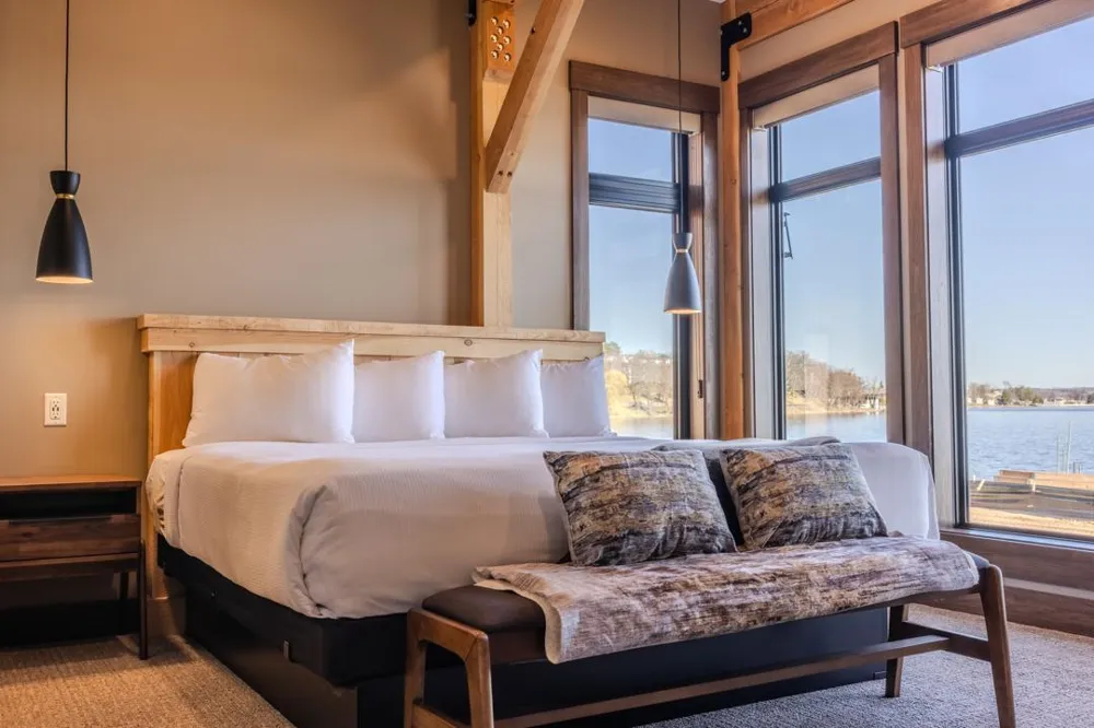 Cragun's Hillside #705 6 Bdrm Cronobles Court East Gull Lake, MN 56401