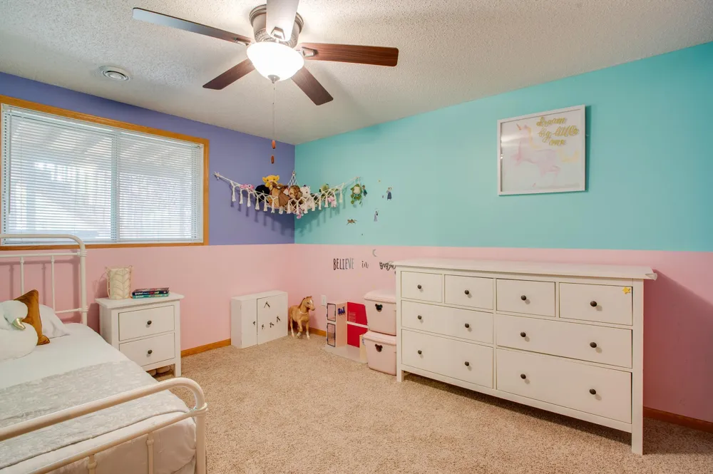 1427 Suntree Drive West Fargo, ND 58078