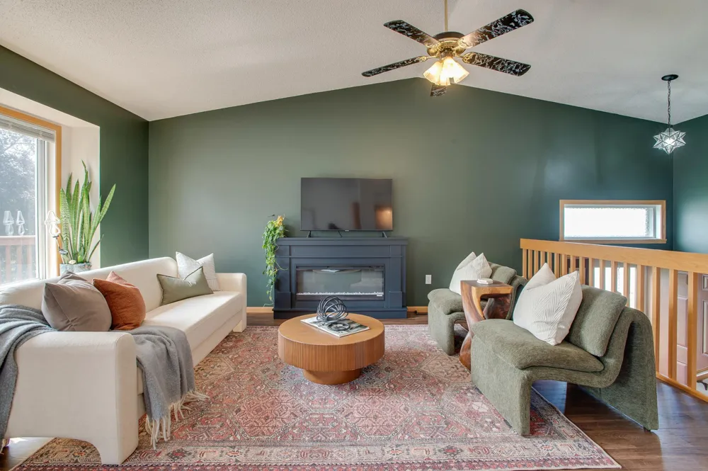 1427 Suntree Drive West Fargo, ND 58078