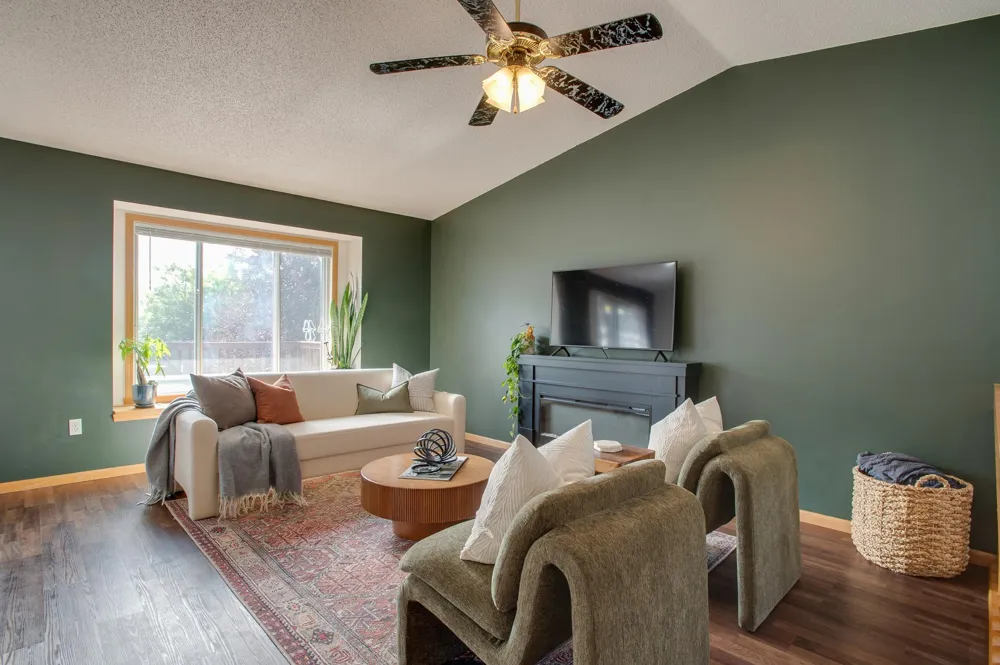 1427 Suntree Drive West Fargo, ND 58078