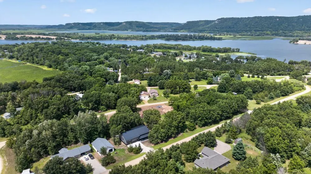 67466 152nd Avenue Wabasha, MN 55981