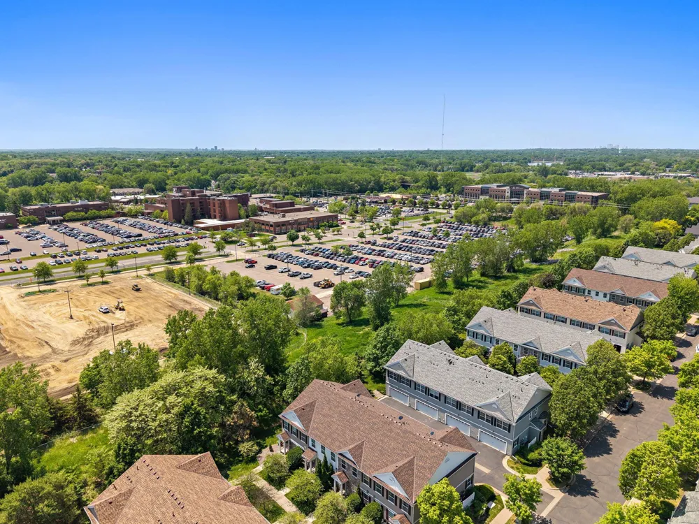 1610 Woodlynn Avenue #3 Maplewood, MN 55109