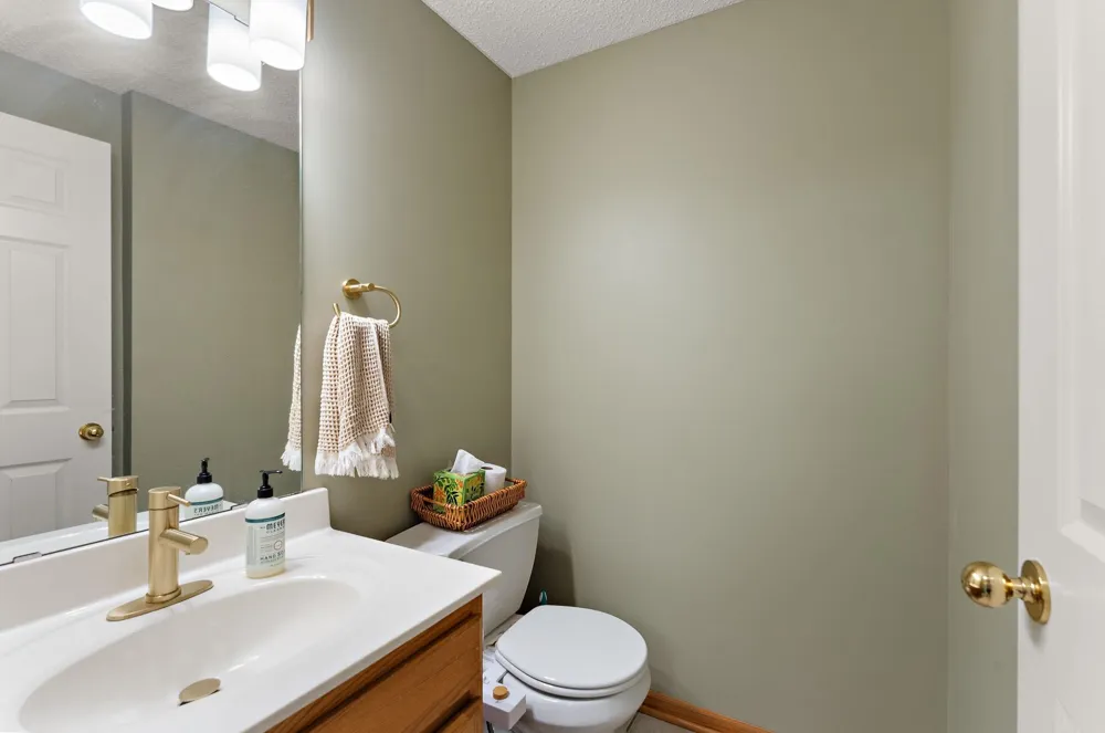 1610 Woodlynn Avenue #3 Maplewood, MN 55109