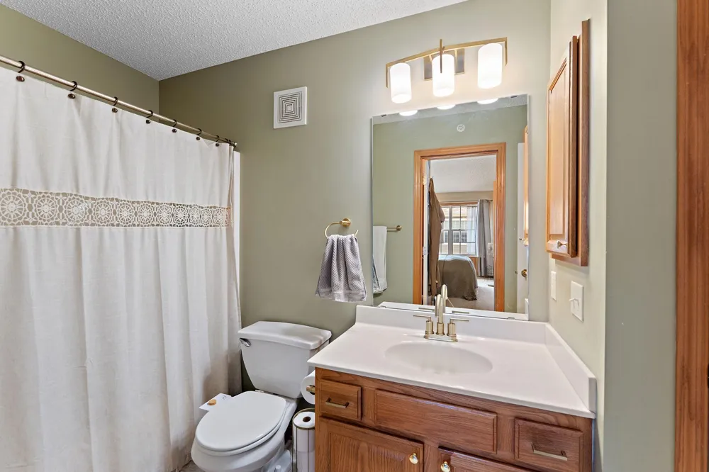 1610 Woodlynn Avenue #3 Maplewood, MN 55109