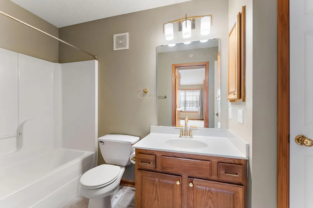 1610 Woodlynn Avenue #3 Maplewood, MN 55109