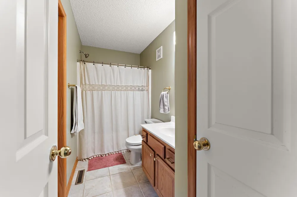 1610 Woodlynn Avenue #3 Maplewood, MN 55109