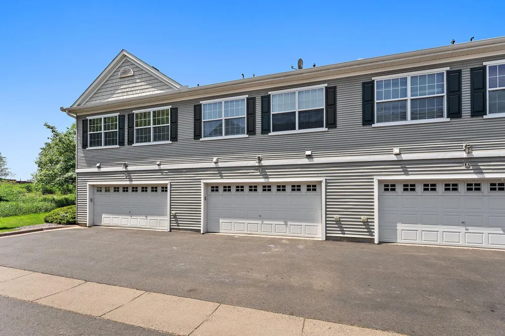 1610 Woodlynn Avenue #3 Maplewood, MN 55109