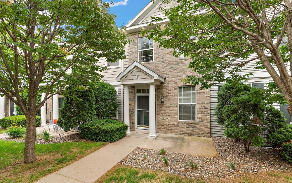 1610 Woodlynn Avenue #3 Maplewood, MN 55109