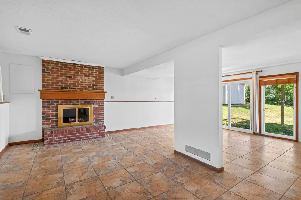 7 Lakeview Terrace Boulevard Waconia, MN 55387