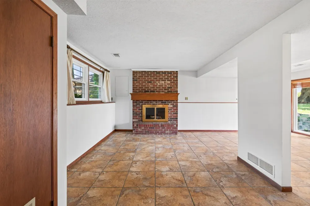 7 Lakeview Terrace Boulevard Waconia, MN 55387