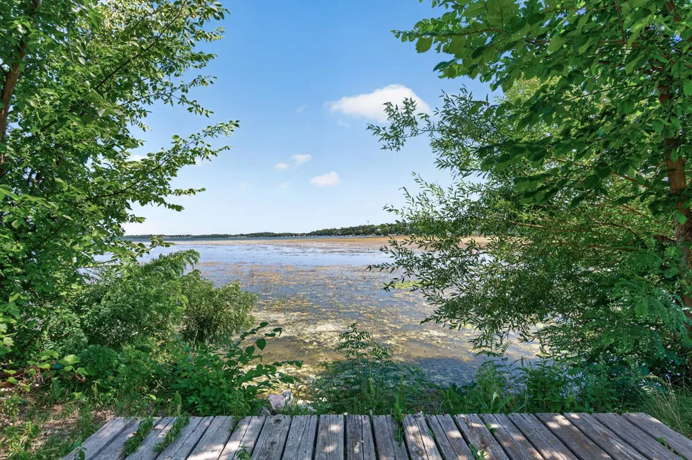 7 Lakeview Terrace Boulevard Waconia, MN 55387