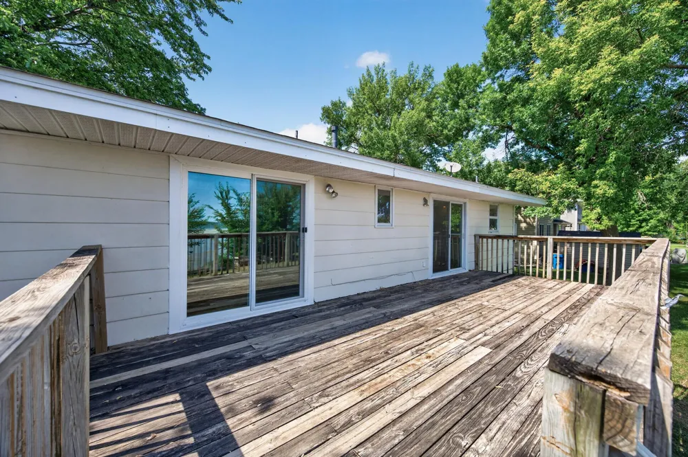 7 Lakeview Terrace Boulevard Waconia, MN 55387