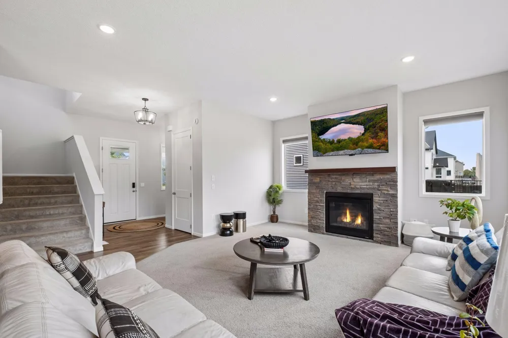 13938 Ashford Path Rosemount, MN 55068