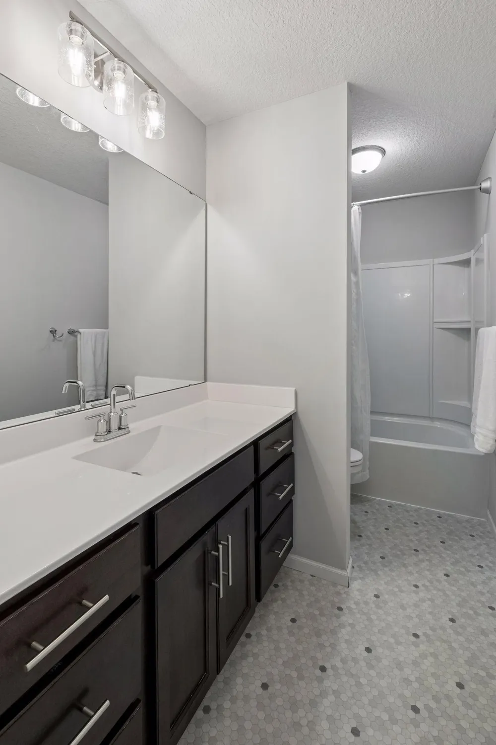 13938 Ashford Path Rosemount, MN 55068