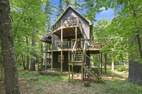 530 Round Lake Court