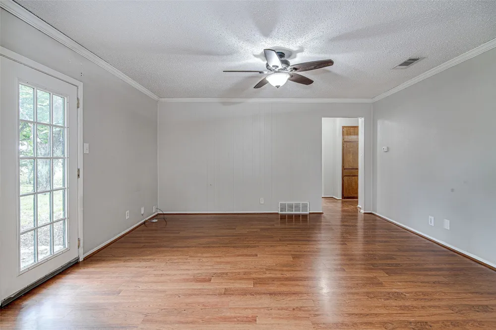 648 Sue Ann Lane Burleson, TX 76028